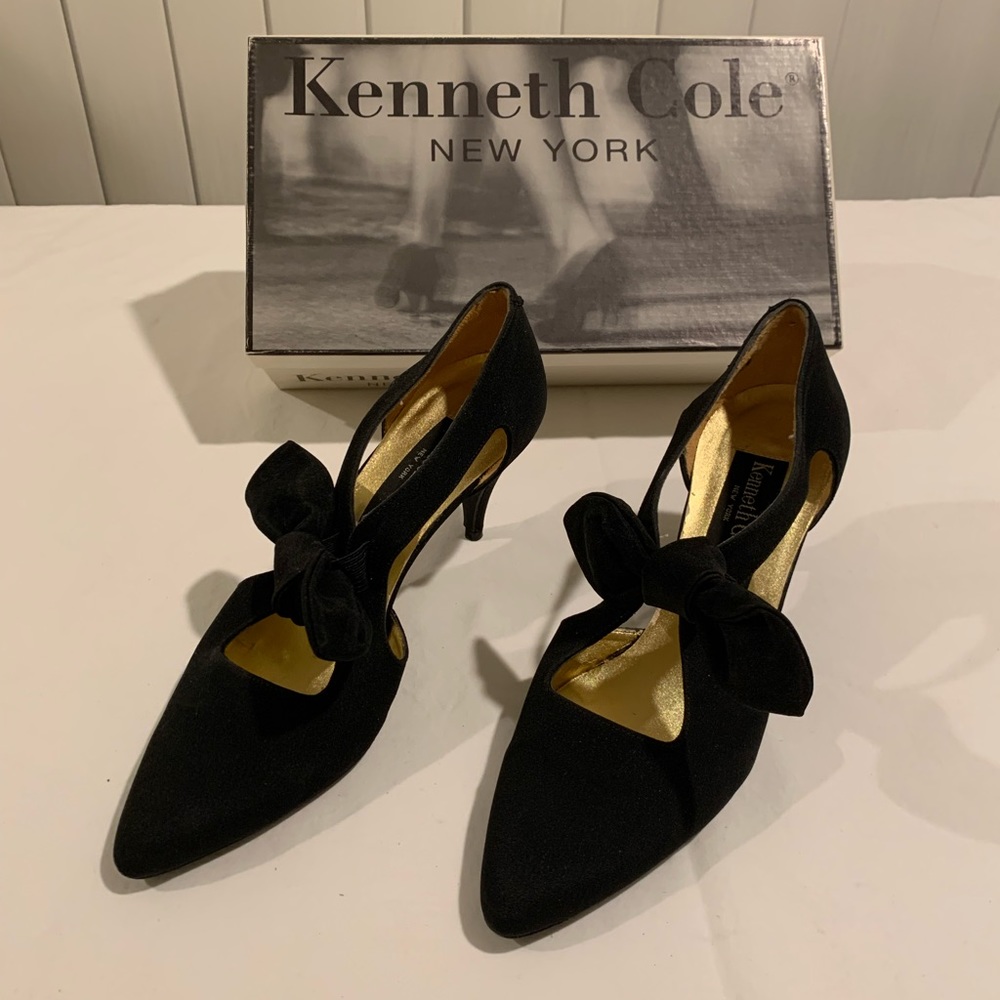 Kenneth Cole Black Fabric Heel